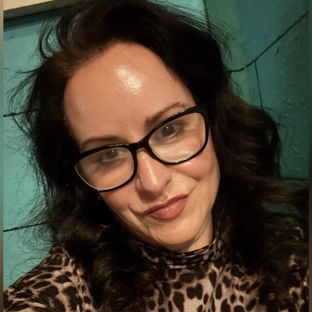 Meet your Posher, Stacey